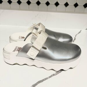 Sorel Women's Metallic Silver Mules